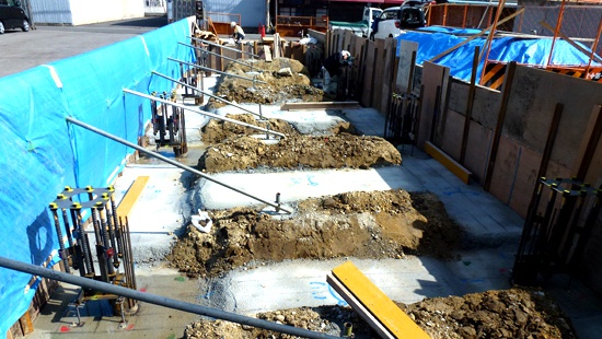 基礎工事