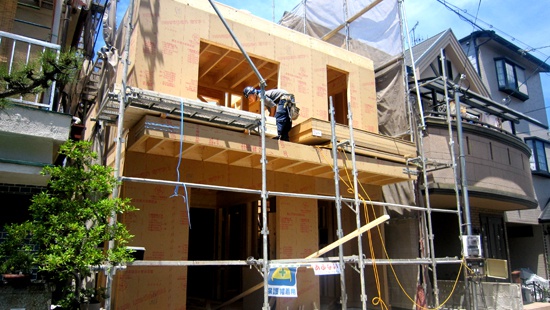 建て方工事中