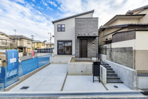 【豊中市】余白を愉しむ、大人の住まい。静寂と質感が調和する家