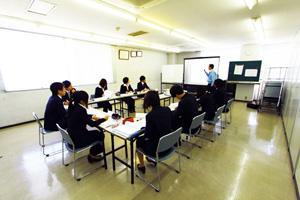 2011年度新入社員研修の様子 新入社員研修